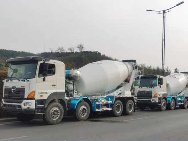 “攪”得不錯(cuò)，再來(lái)一波！凌宇攪拌車批量交付華南老客戶