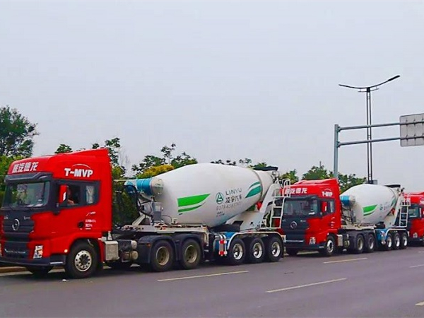 天氣炎熱，交付火熱，中集凌宇半掛攪拌車(chē)實(shí)力圈粉，“熱度”不減！